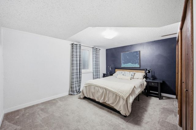 2328 Country Club Parkway, Moorhead, MN 56560