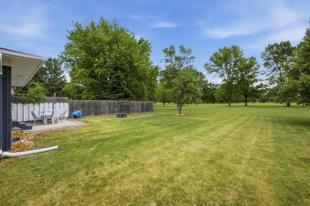 2328 Country Club Parkway, Moorhead, MN 56560