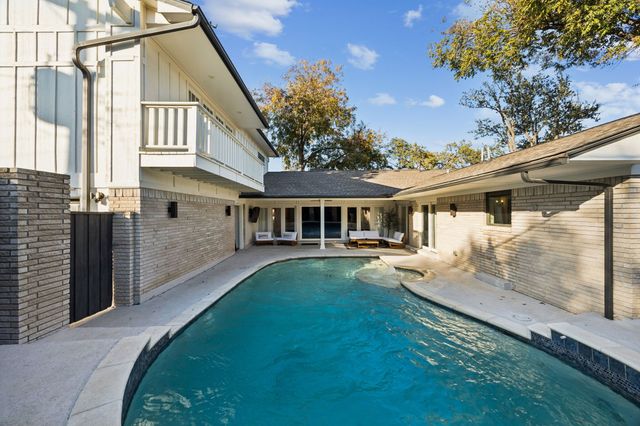 6214 Danbury Lane, Dallas, TX 75214