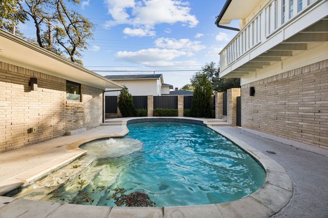6214 Danbury Lane, Dallas, TX 75214