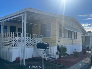 21001 Plummer Street 116, Chatsworth (los Angeles), CA 91311