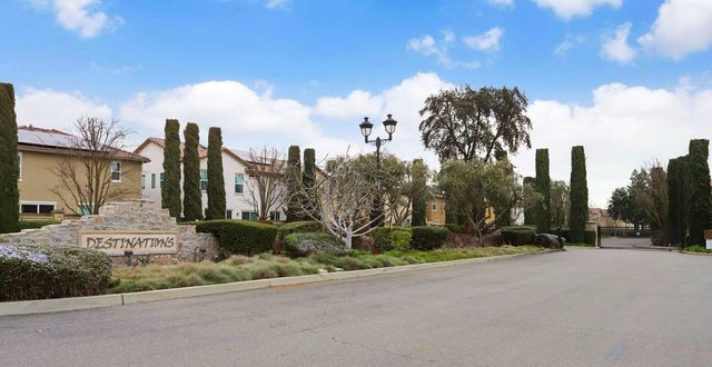 60 Vicenza Dr, Stockton, CA 95209