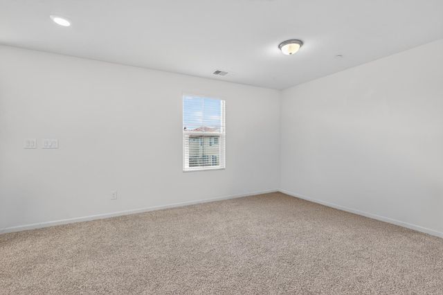 60 Vicenza Dr, Stockton, CA 95209