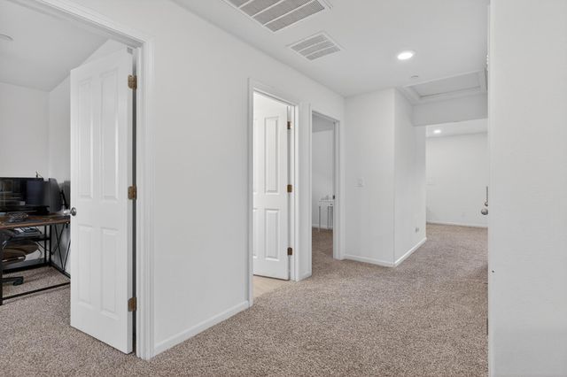 60 Vicenza Dr, Stockton, CA 95209