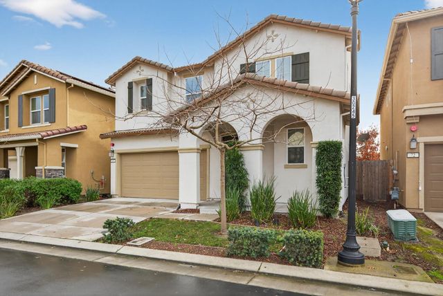 60 Vicenza Dr, Stockton, CA 95209