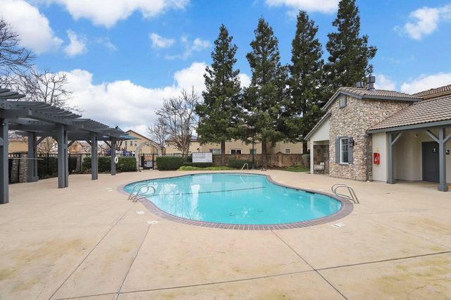 60 Vicenza Dr, Stockton, CA 95209