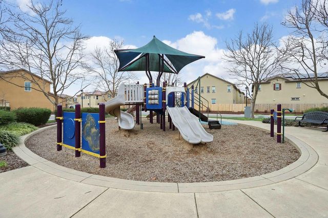 60 Vicenza Dr, Stockton, CA 95209