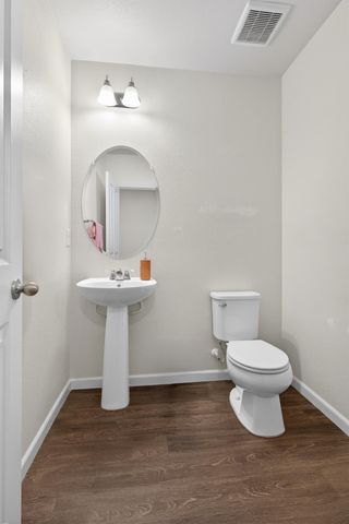 60 Vicenza Dr, Stockton, CA 95209