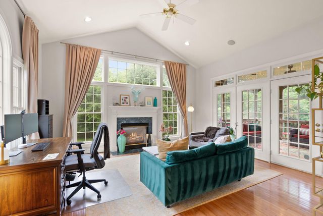 39716 GOLDEN SPRINGS CT, Hamilton, VA 20158