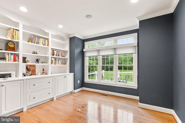 39716 GOLDEN SPRINGS CT, Hamilton, VA 20158