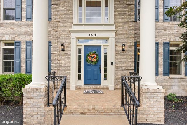 39716 GOLDEN SPRINGS CT, Hamilton, VA 20158
