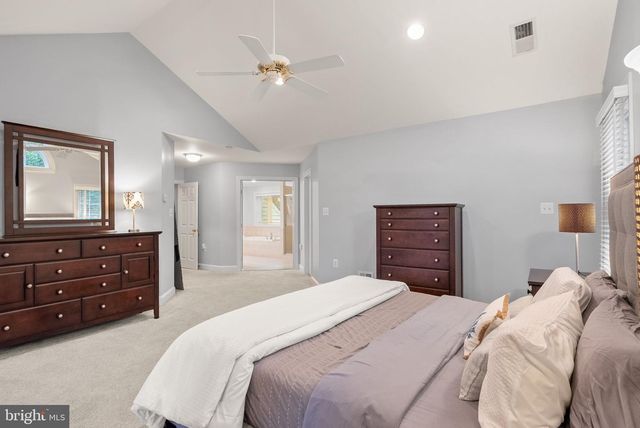 39716 GOLDEN SPRINGS CT, Hamilton, VA 20158