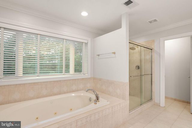 39716 GOLDEN SPRINGS CT, Hamilton, VA 20158
