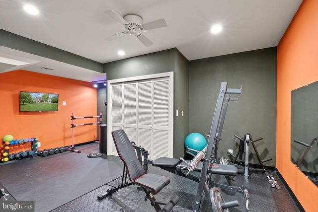 39716 GOLDEN SPRINGS CT, Hamilton, VA 20158