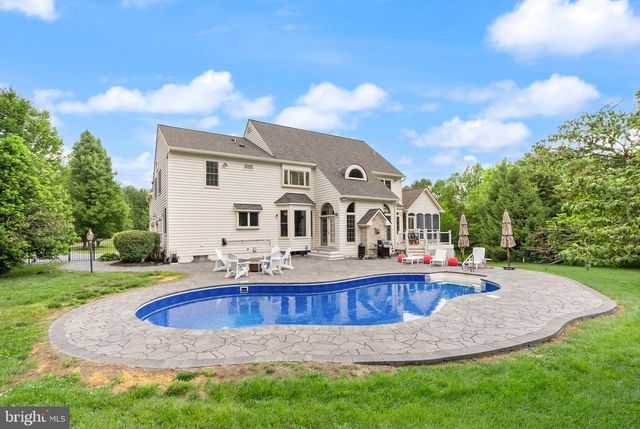 39716 GOLDEN SPRINGS CT, Hamilton, VA 20158