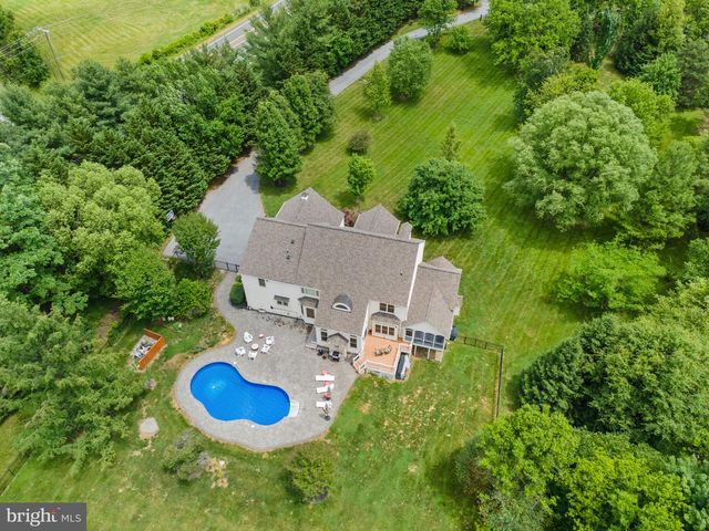 39716 GOLDEN SPRINGS CT, Hamilton, VA 20158