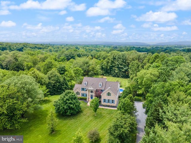 39716 GOLDEN SPRINGS CT, Hamilton, VA 20158