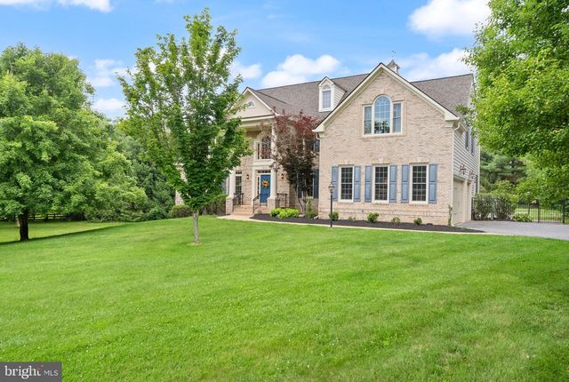 39716 GOLDEN SPRINGS CT, Hamilton, VA 20158