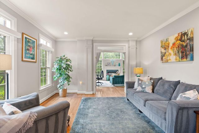 39716 GOLDEN SPRINGS CT, Hamilton, VA 20158