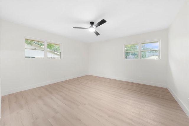 1403 Creekview DR, Round Rock, TX 78681