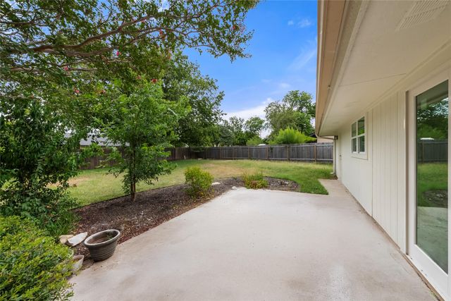 1403 Creekview DR, Round Rock, TX 78681