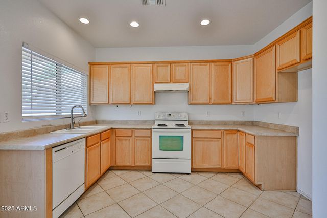14584 W WATSON Lane, Surprise, AZ 85379