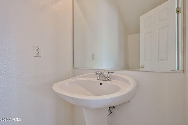 14584 W WATSON Lane, Surprise, AZ 85379