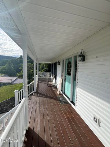 9269 Mountain Cove Road, Pound, VA 24279