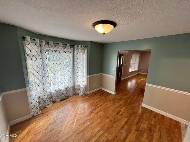 9269 Mountain Cove Road, Pound, VA 24279