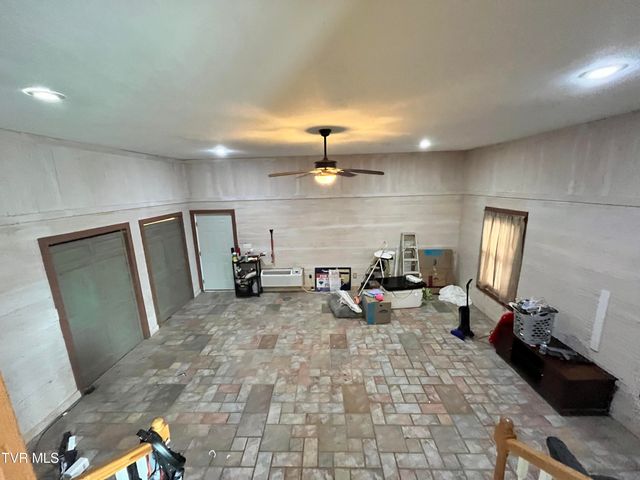 9269 Mountain Cove Road, Pound, VA 24279