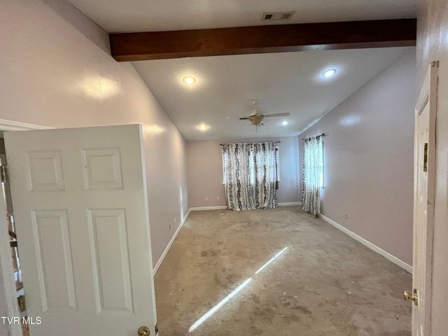 9269 Mountain Cove Road, Pound, VA 24279
