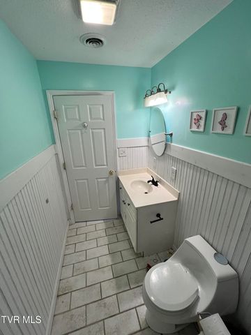 9269 Mountain Cove Road, Pound, VA 24279
