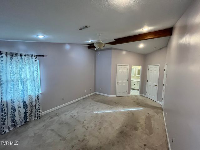 9269 Mountain Cove Road, Pound, VA 24279