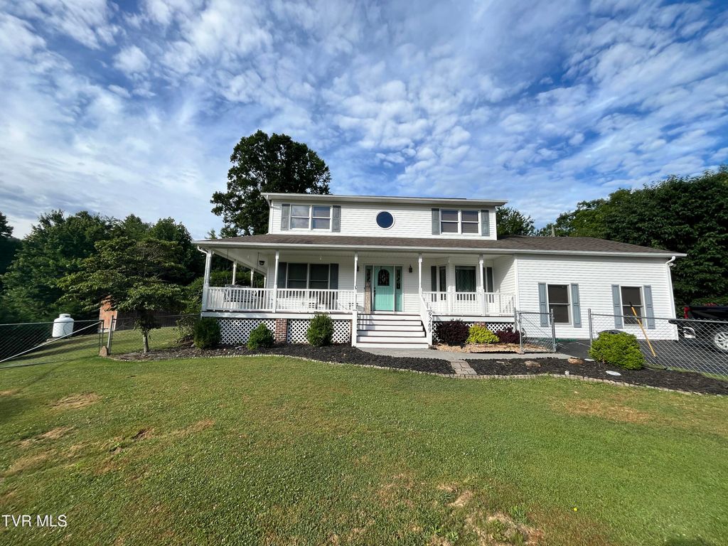 9269 Mountain Cove Road, Pound, VA 24279