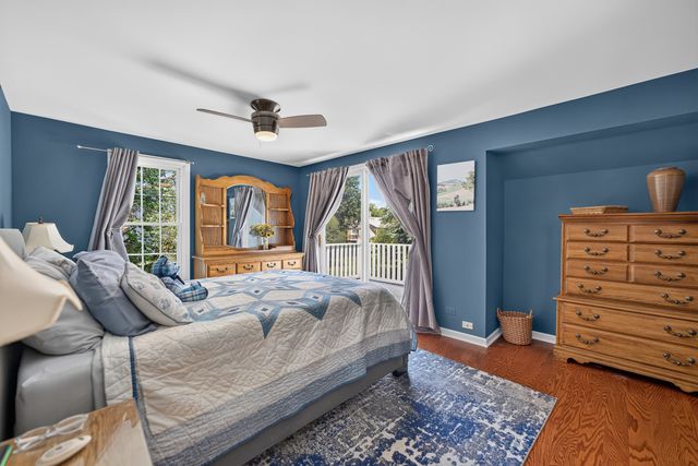 87 Whittington Course, St. Charles, IL 60174