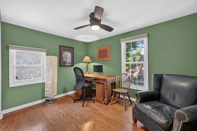 87 Whittington Course, St. Charles, IL 60174