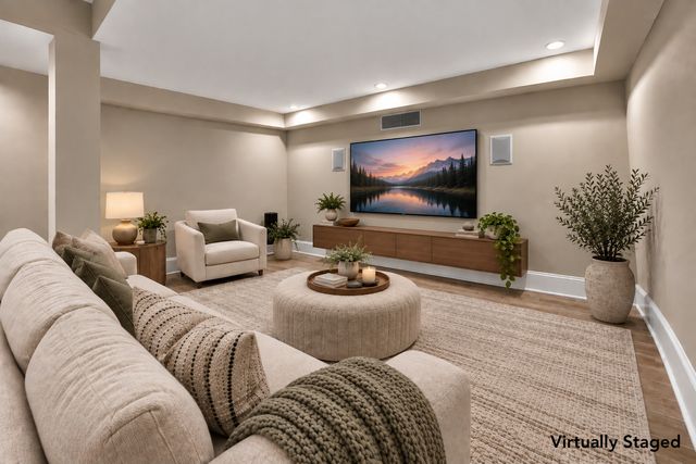 87 Whittington Course, St. Charles, IL 60174