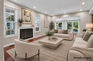 87 Whittington Course, St. Charles, IL 60174