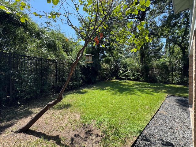 10220 Memorial Drive F11, Houston, TX 77024