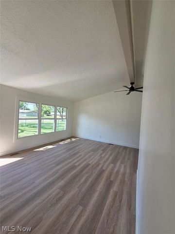 9079 N Plaza Drive, Northfield, OH 44067