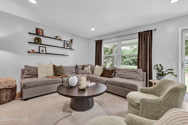 738 George Trask Drive, Wilmington, NC 28405