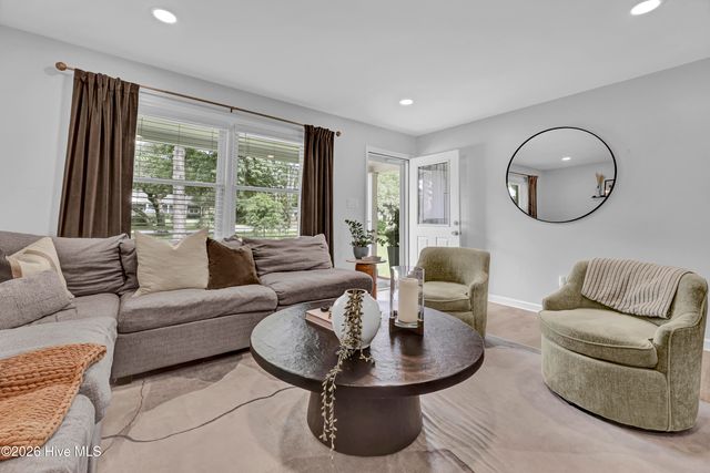 738 George Trask Drive, Wilmington, NC 28405