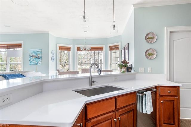 1917 Governors Pointe DR, Suffolk, VA 23436