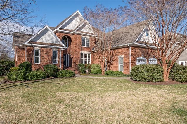 1917 Governors Pointe DR, Suffolk, VA 23436