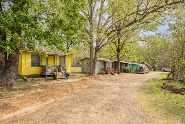8880 FM 729, Avinger, TX 75630