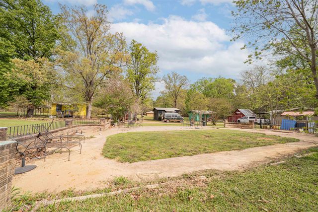 8880 FM 729, Avinger, TX 75630