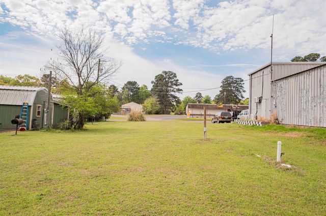 8880 FM 729, Avinger, TX 75630