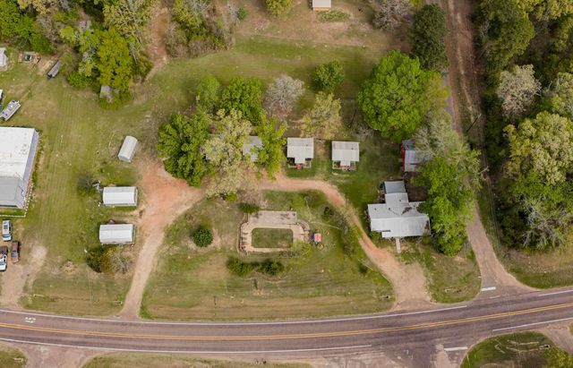 8880 FM 729, Avinger, TX 75630