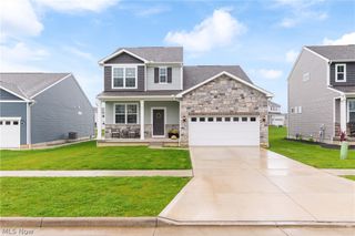 64 Brewster Drive, Tallmadge, OH 44278