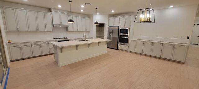 6064 Oberlander Dr, Roseville, CA 95747